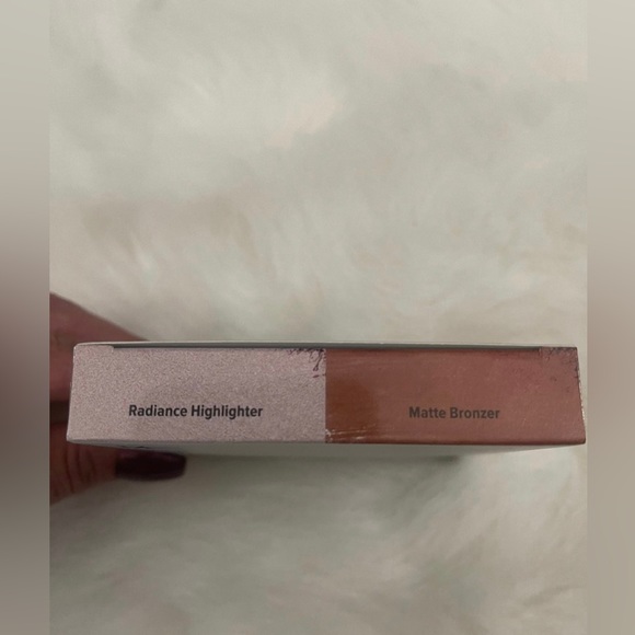 IT Cosmetics - Hello Cheekbones - Picture 3 of 4